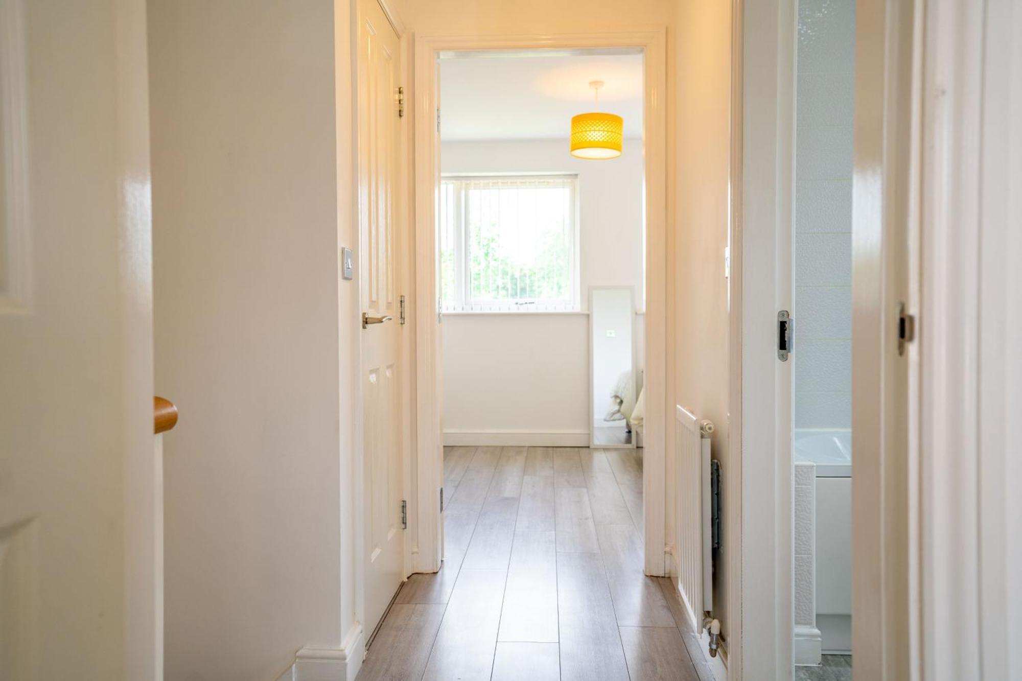 Mulberry Garden Villa Ковънтри Екстериор снимка